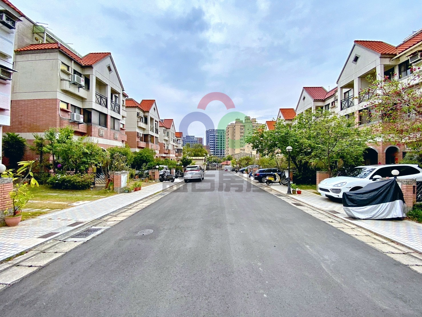 中科特區，高檔裝修別墅～稀有釋出！