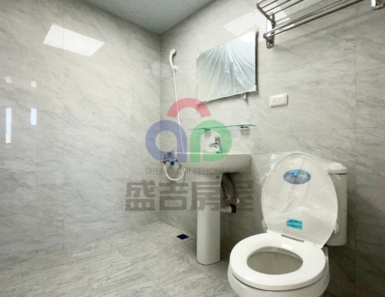 中科東海，漂亮四房擁樹海，景觀美，屋況優 5