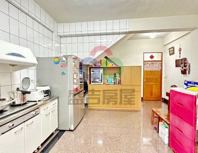 中科寶輝商圈旁，漂亮透天，稀有釋出 2