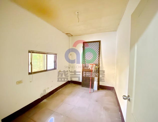 西屯路三段靜巷朝南１－３Ｆ透天，採光優 6