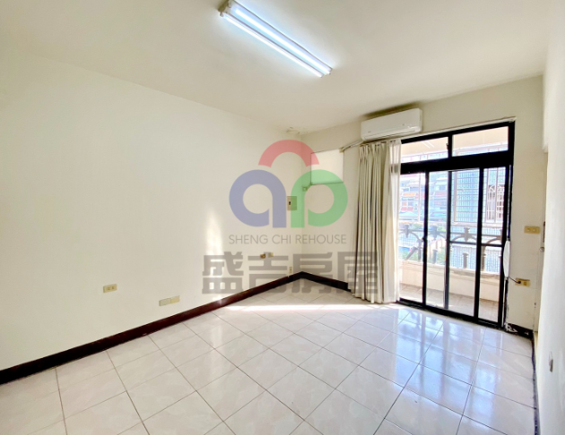 西屯路三段靜巷朝南１－３Ｆ透天，採光優 8