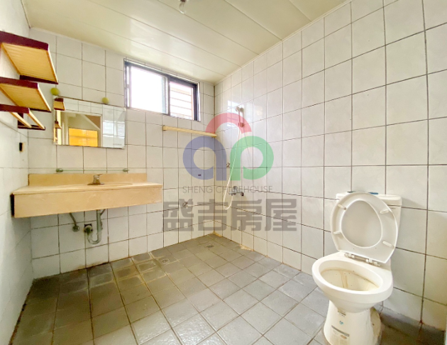 西屯路三段靜巷朝南１－３Ｆ透天，採光優 13