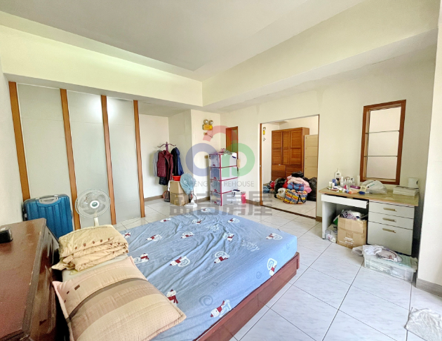 新聯合國,四房平車+機車位,換屋首選宅 11